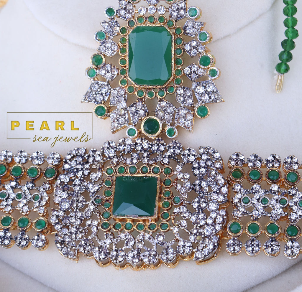 Emerald Royale Choker Set