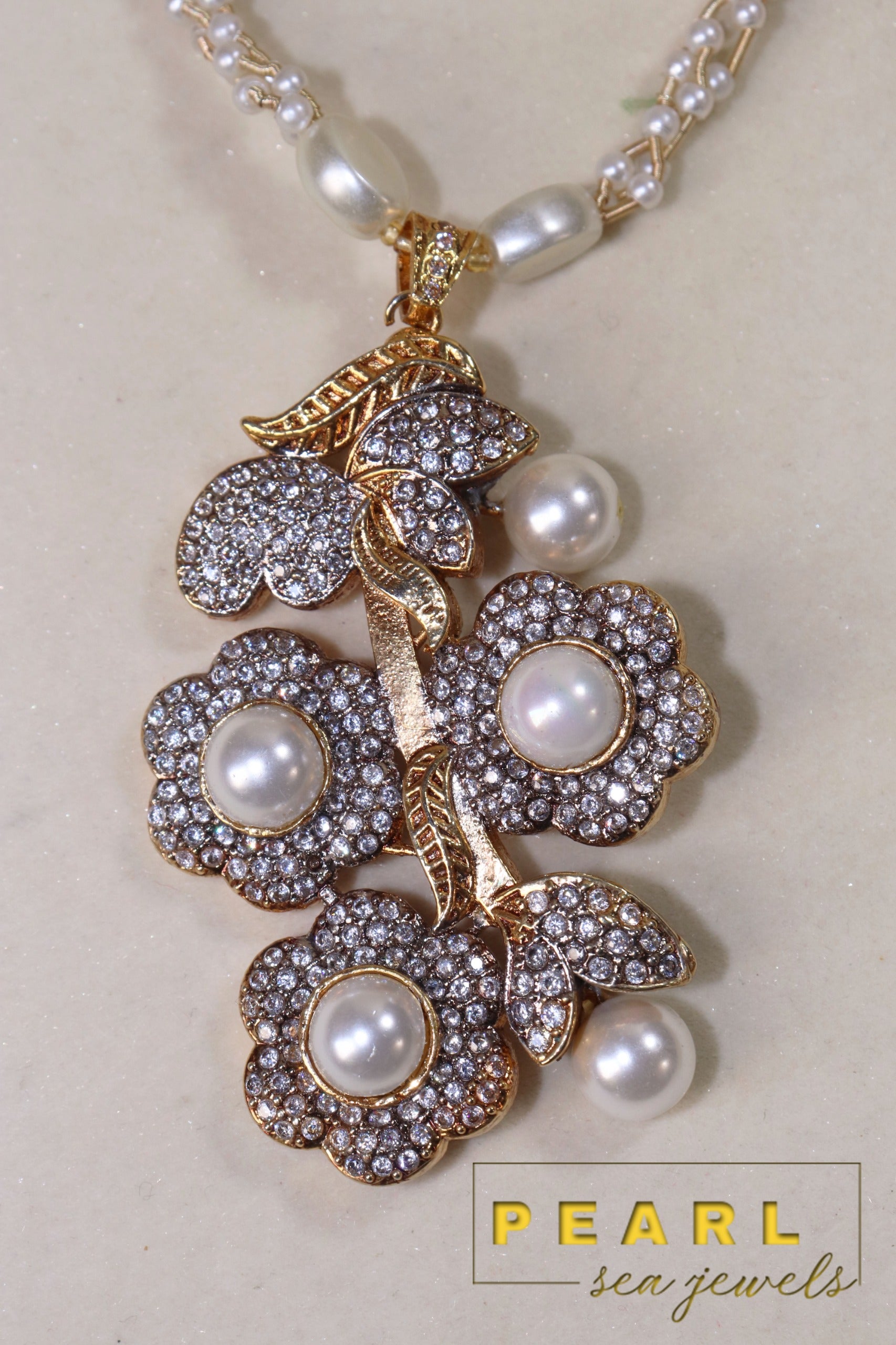 Pearl Blossom Pendant Set